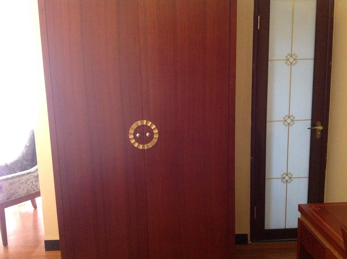 בהר דר Palm Palace Hotel מראה חיצוני תמונה