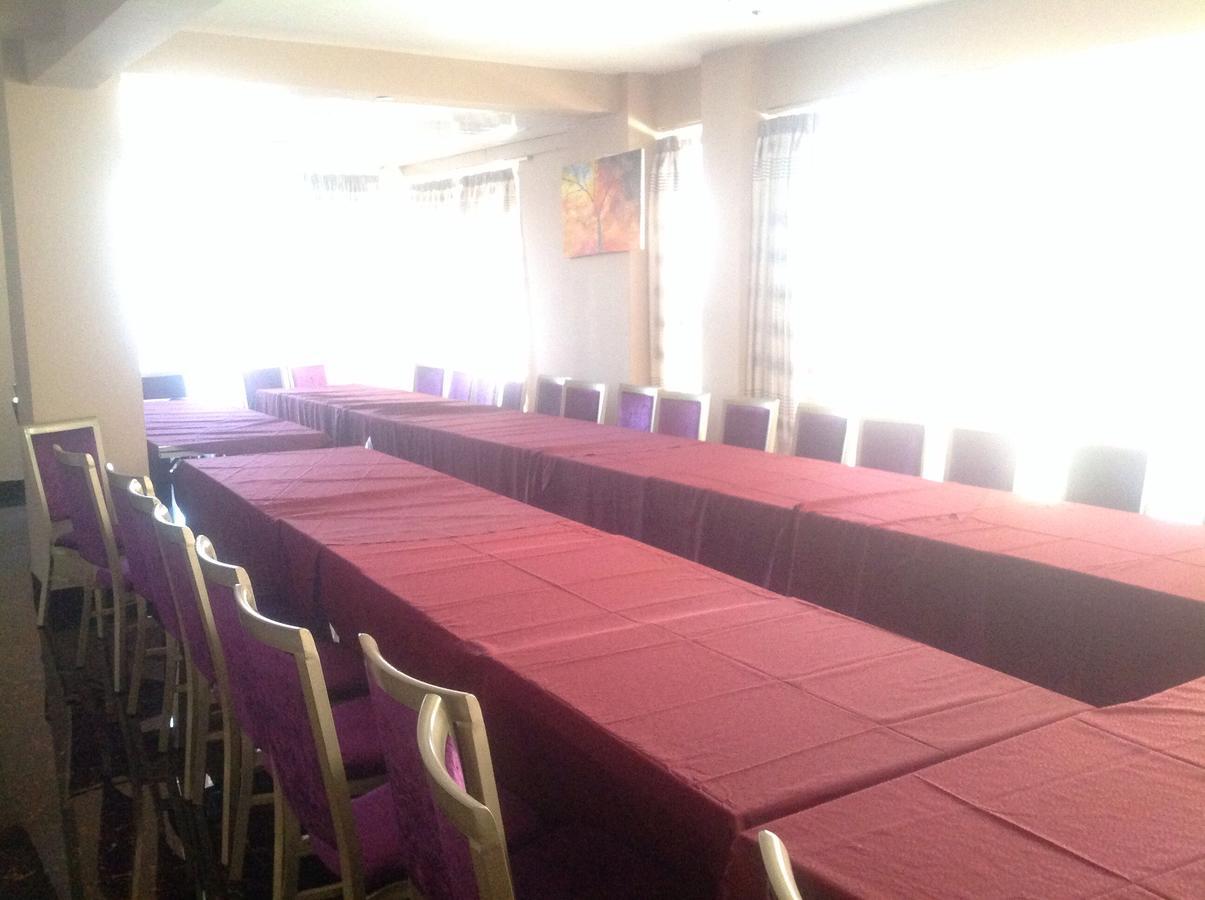 בהר דר Palm Palace Hotel מראה חיצוני תמונה