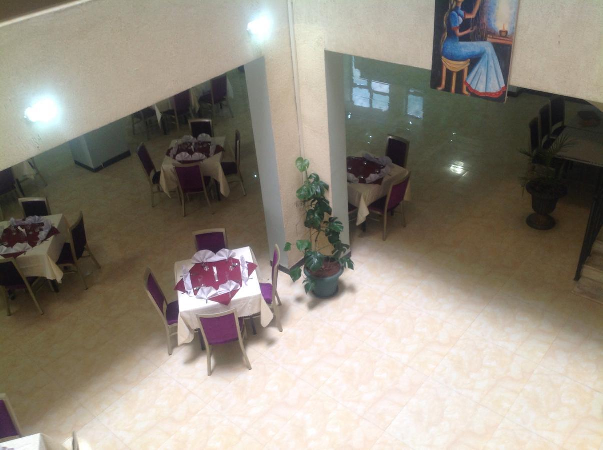 בהר דר Palm Palace Hotel מראה חיצוני תמונה