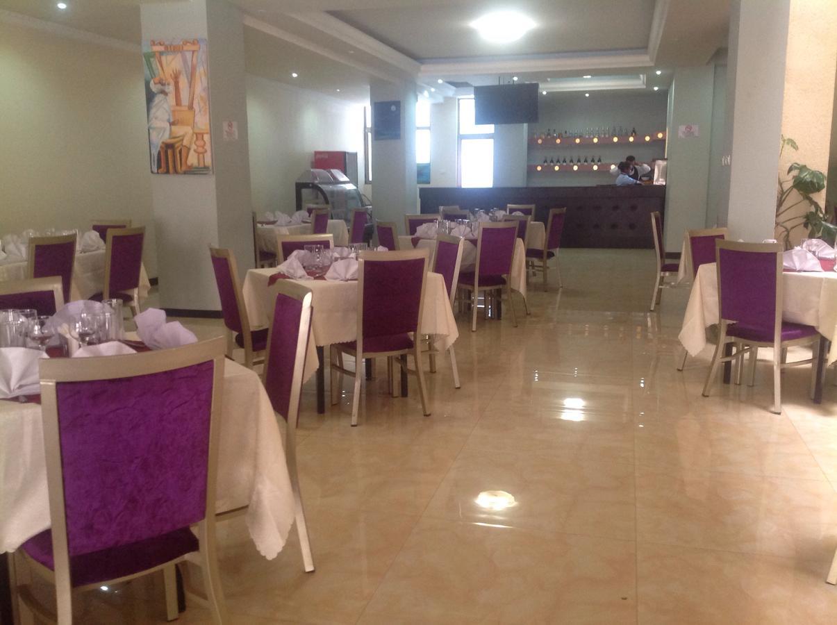 בהר דר Palm Palace Hotel מראה חיצוני תמונה