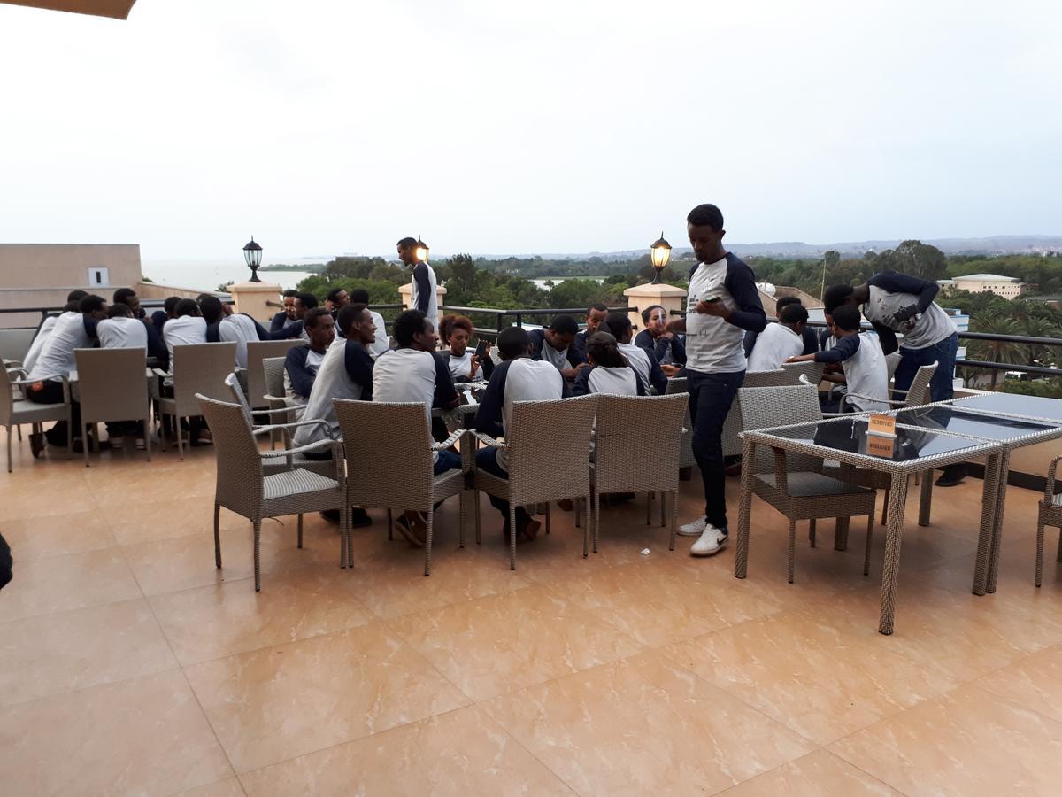 בהר דר Palm Palace Hotel מראה חיצוני תמונה